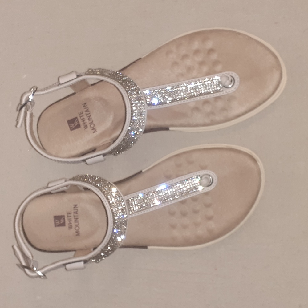 Women's White Mountain Rhinestone Sandals NWT' Sz.6